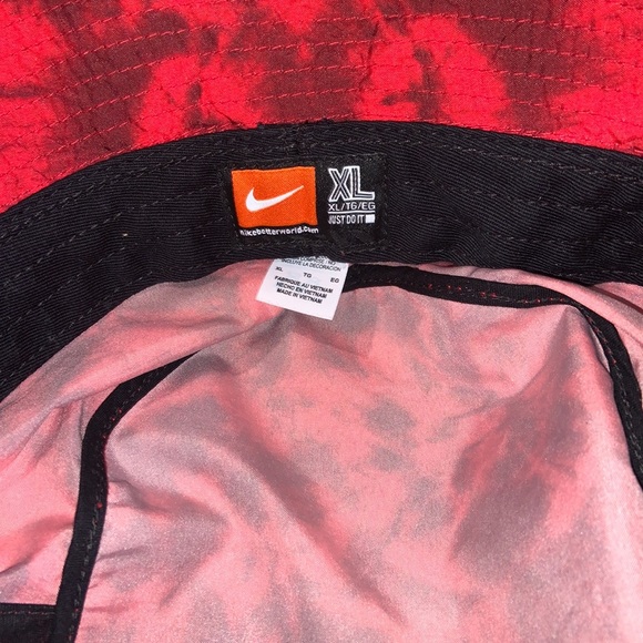 Air Max Bucket Hat Red - Picture 4 of 4